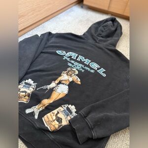Vintage Camel Graphic Black Hoodie - Size Medium